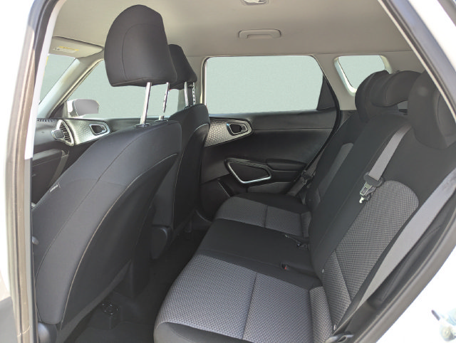 Used 2024 Kia Soul LX w/ Option Group 015 FWD image 23