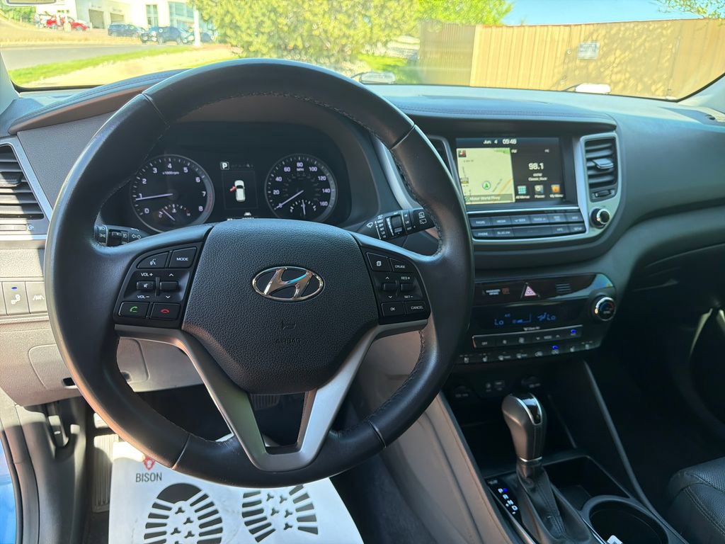 Used 2017 Hyundai Tucson Limited w/ Limited Ultimate Package 03 AWD/4WD image 16