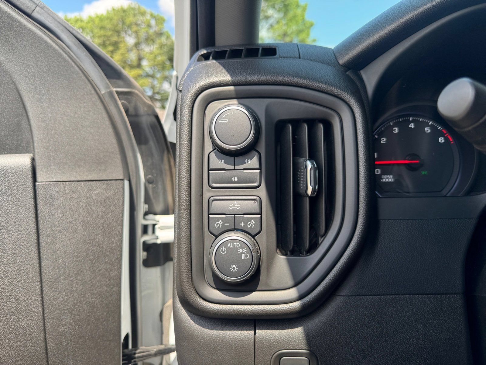 Used 2022 Chevrolet Silverado 2500 W/T w/ WT Convenience Package AWD/4WD image 25