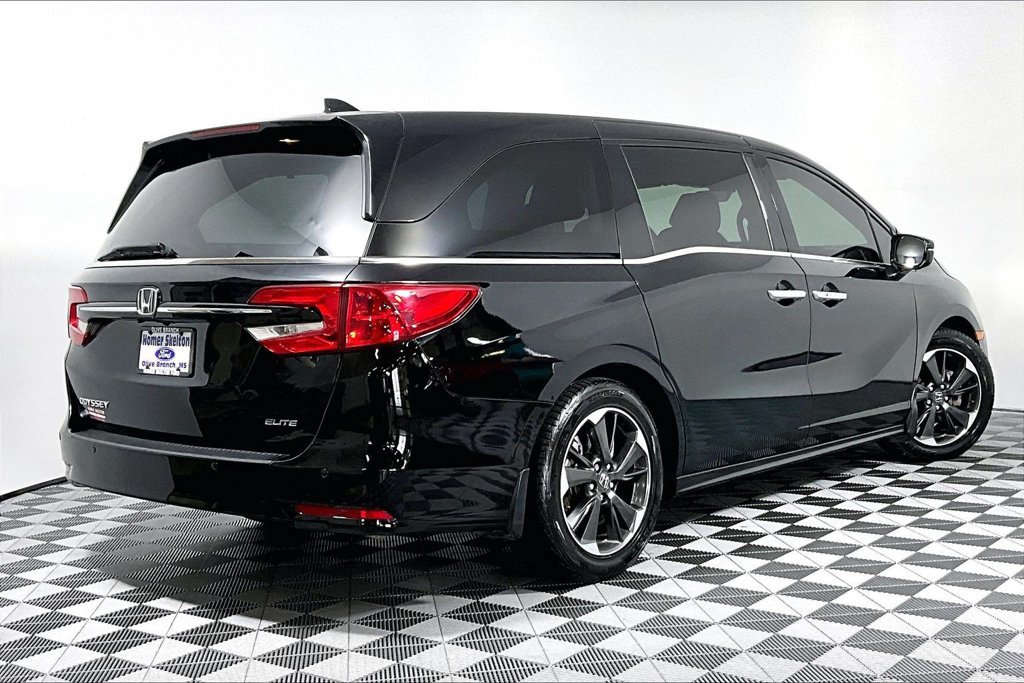 Used 2023 Honda Odyssey Elite image 12