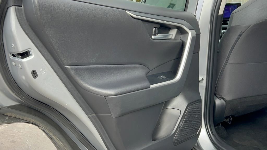 Used 2024 Toyota RAV4 XLE image 36