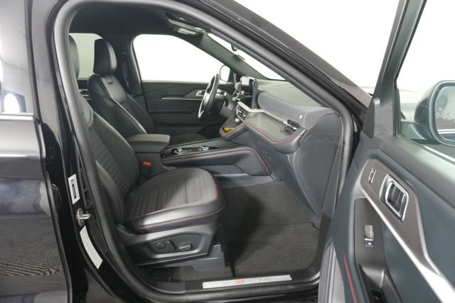Certified 2025 Ford Explorer ST-Line w/ ST-Line Street Pack image 25