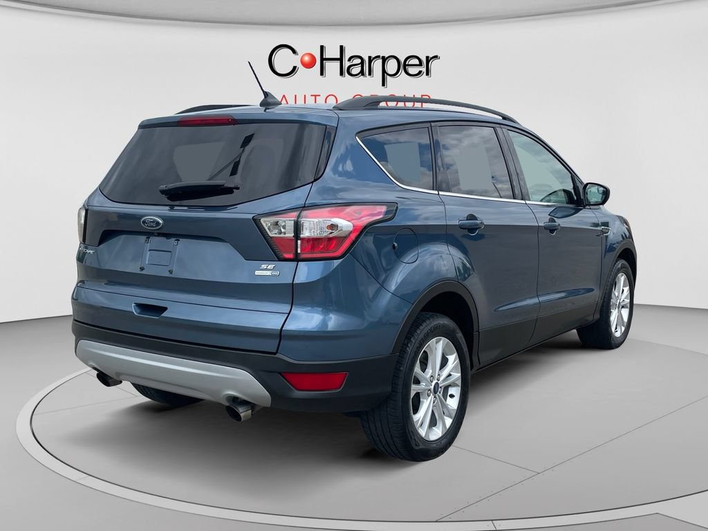 Certified 2018 Ford Escape SE w/ SE Sync 3 Package AWD/4WD image 3