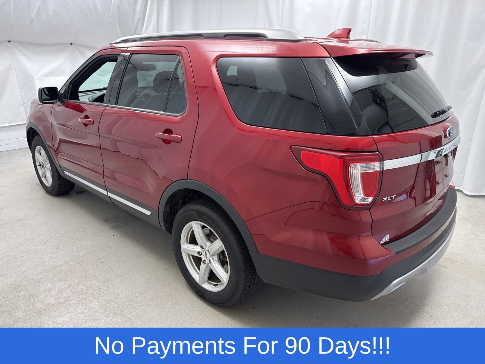 Certified 2017 Ford Explorer XLT w/ Equipment Group 202A AWD/4WD image 5