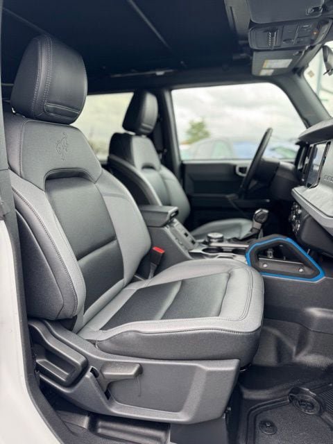 Certified 2024 Ford Bronco Black Diamond AWD/4WD image 27