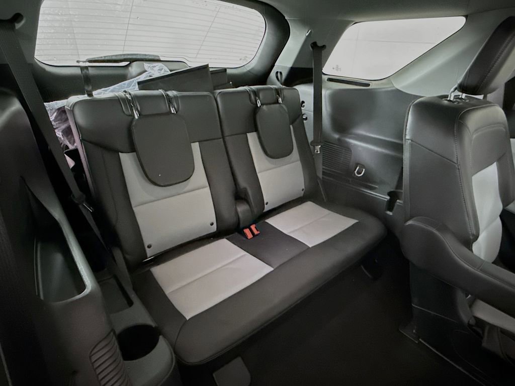 Certified 2023 Ford Explorer XLT w/ Equipment Group 202A image 27