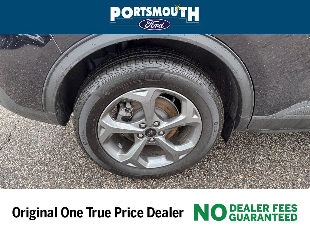 Certified 2025 Ford Escape ST-Line w/ Tech Pack #1 AWD/4WD image 35