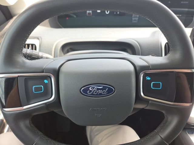 Certified 2025 Ford Expedition Active AWD/4WD image 39