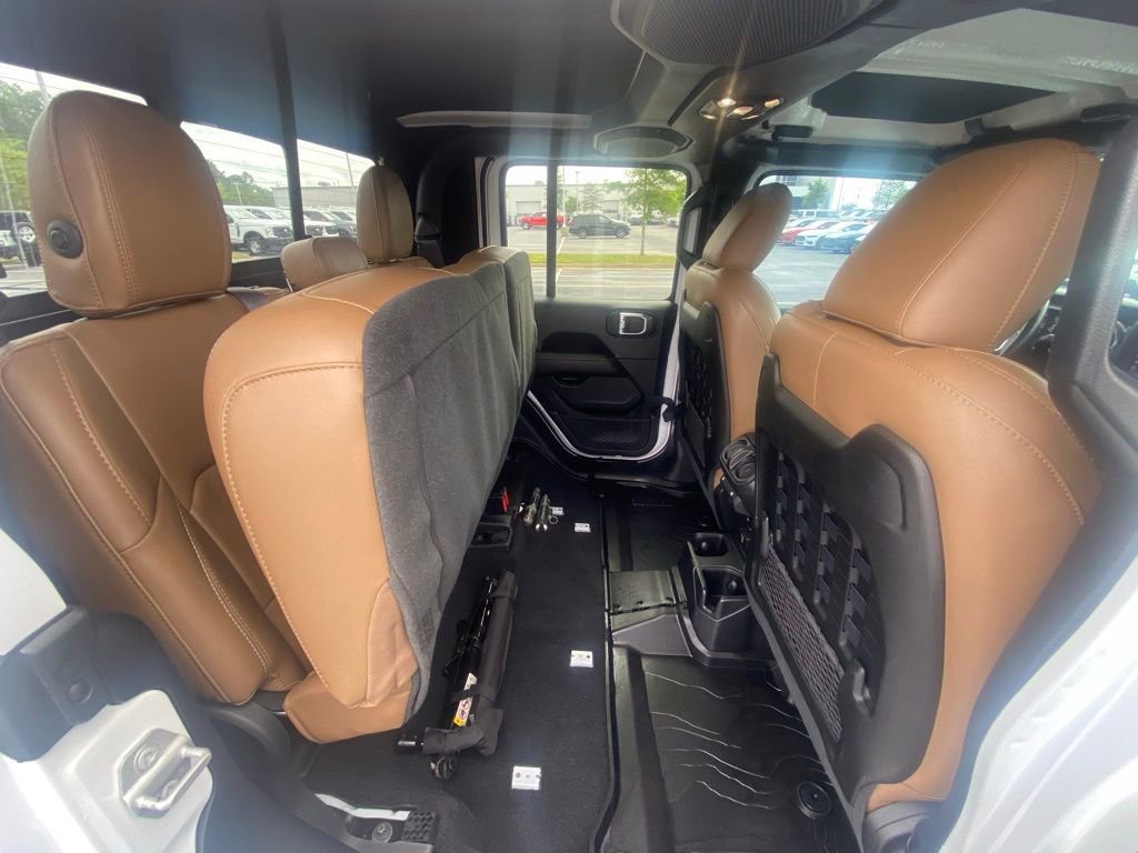 Used 2020 Jeep Gladiator Rubicon w/ LED Lighting Group image 27