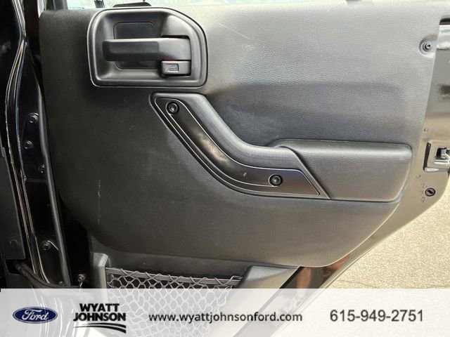Used 2017 Jeep Wrangler Unlimited Sahara AWD/4WD image 20