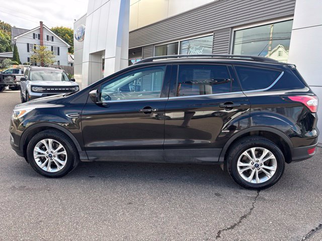 Certified 2018 Ford Escape SE w/ SE Sync 3 Package AWD/4WD image 9