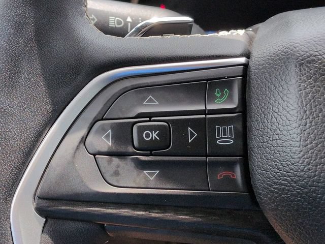 Used 2024 Jeep Grand Cherokee L Laredo RWD image 31