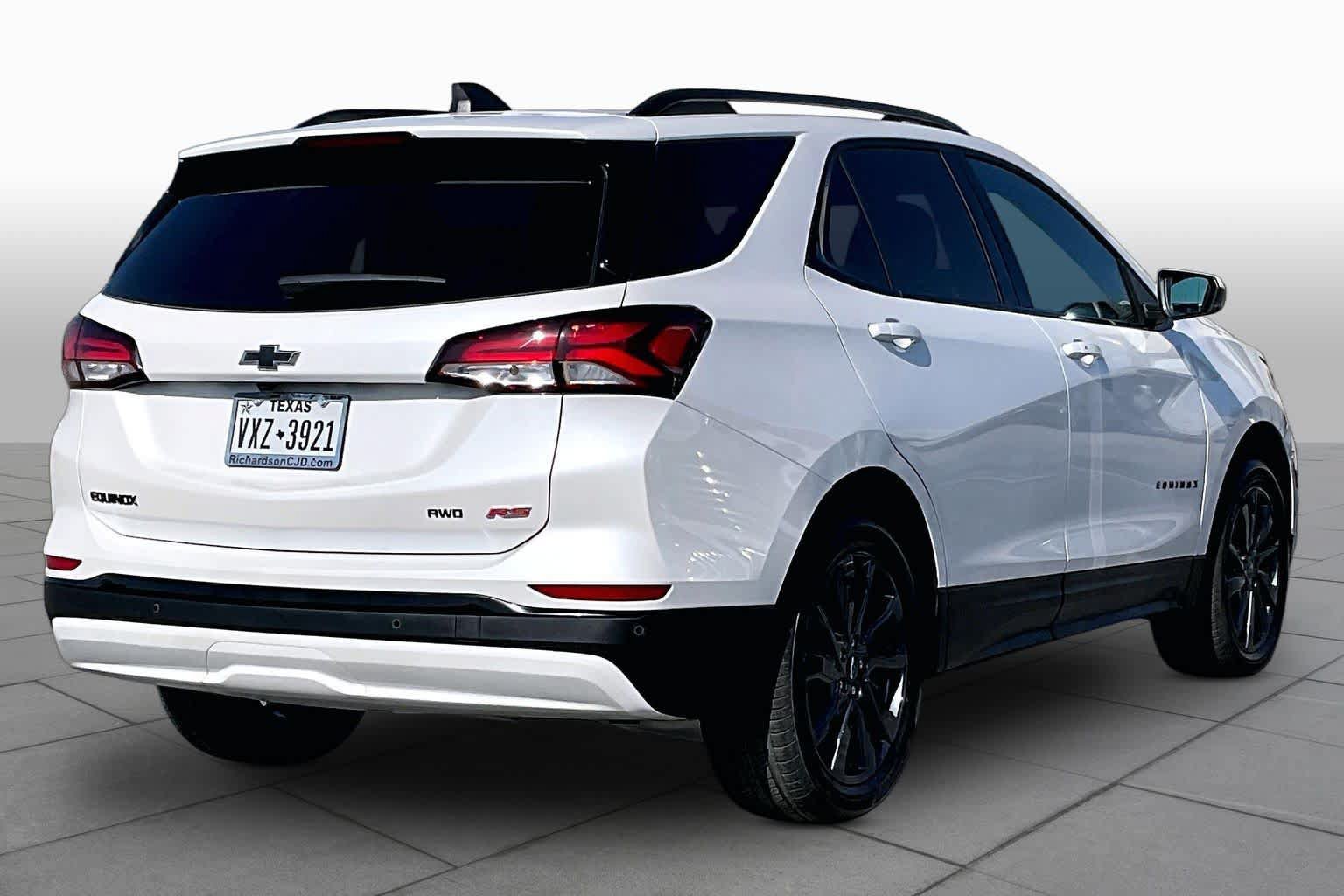Used 2024 Chevrolet Equinox RS AWD/4WD image 13