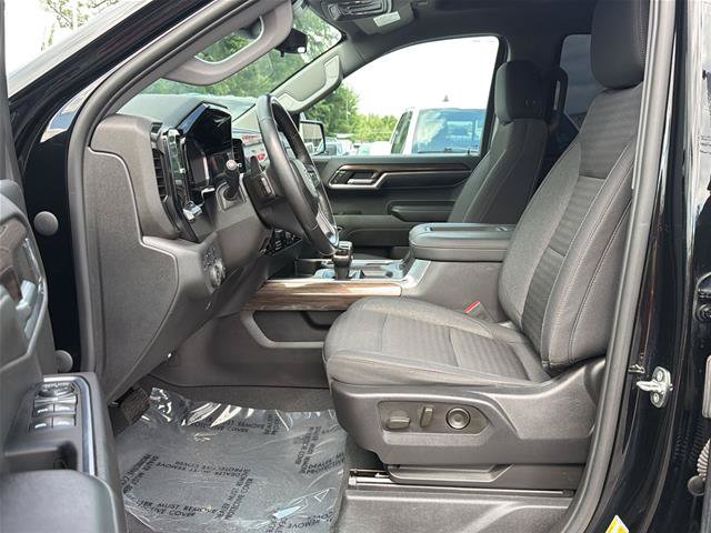 Used 2022 Chevrolet Silverado 1500 LT Trail Boss w/ Protection Package AWD/4WD image 9