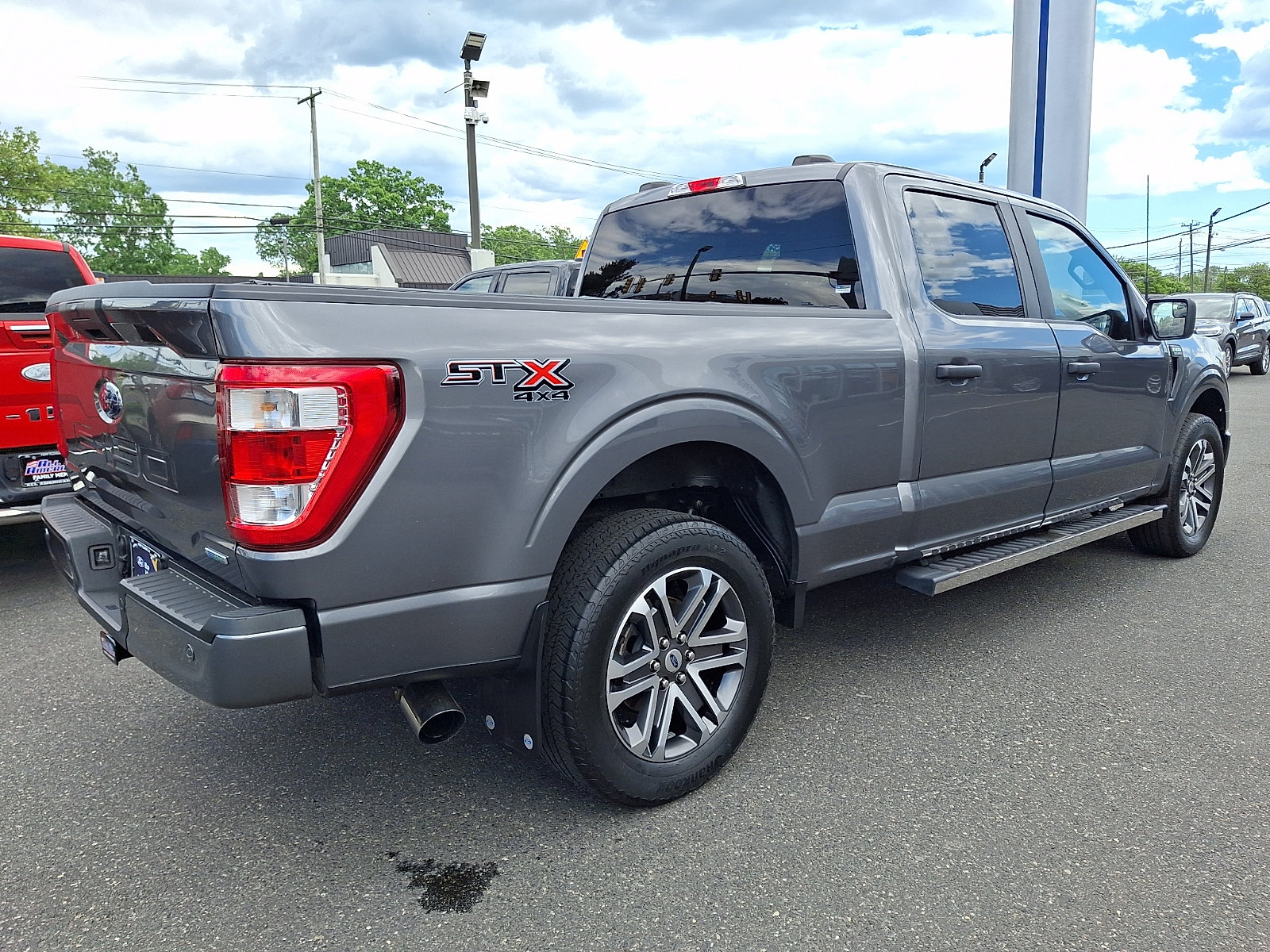 Certified 2022 Ford F150 XL w/ STX Appearance Package AWD/4WD image 11