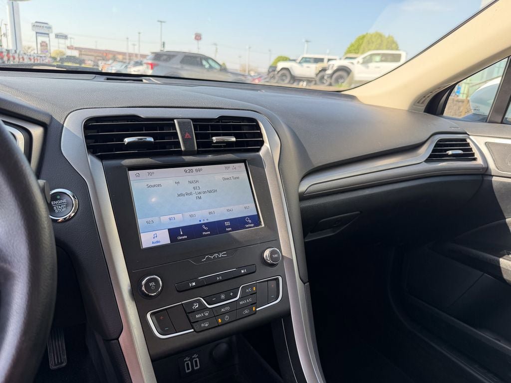 Certified 2020 Ford Fusion SE FWD image 16