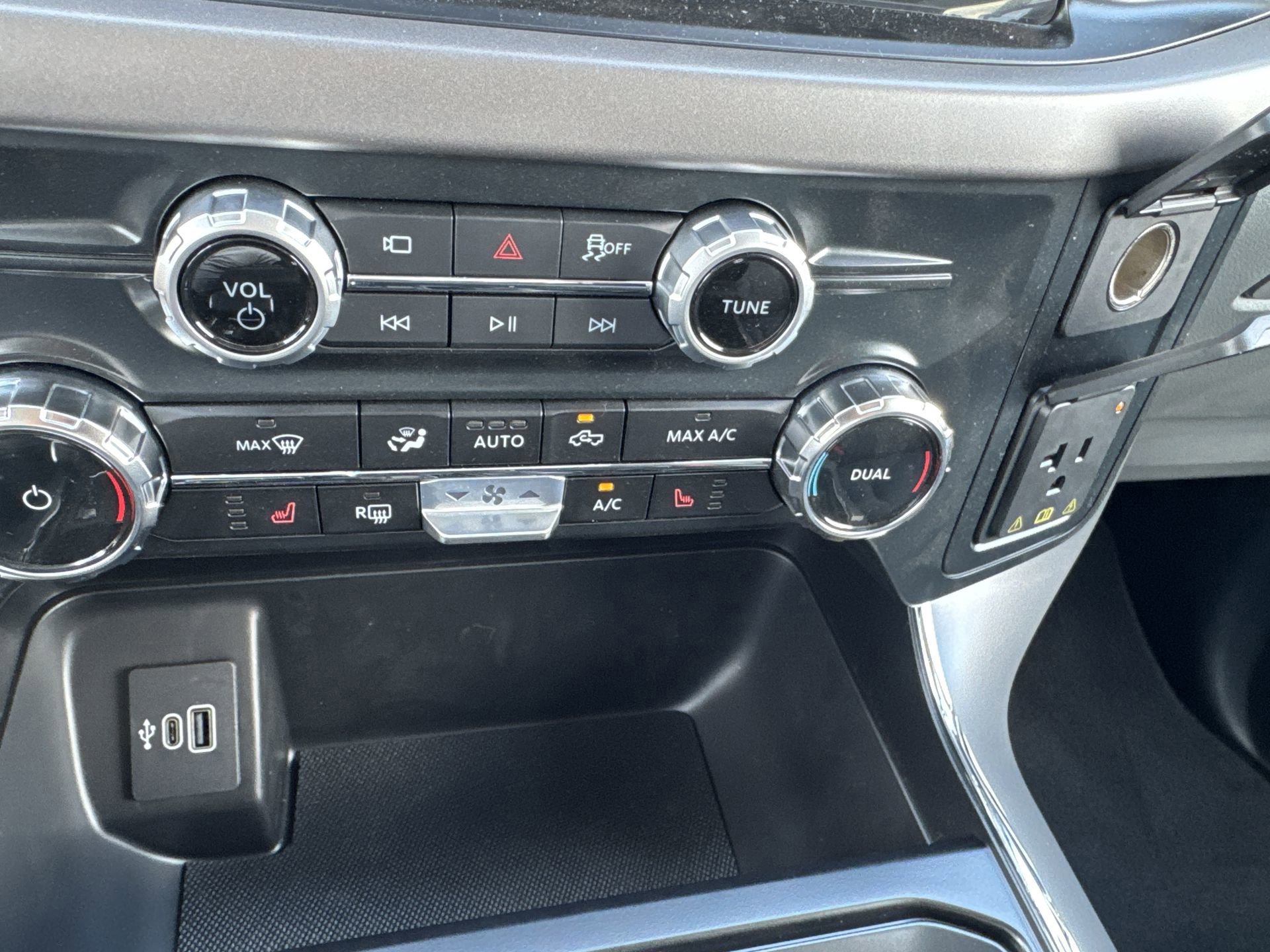 Certified 2025 Ford F150 Lightning XLT image 53