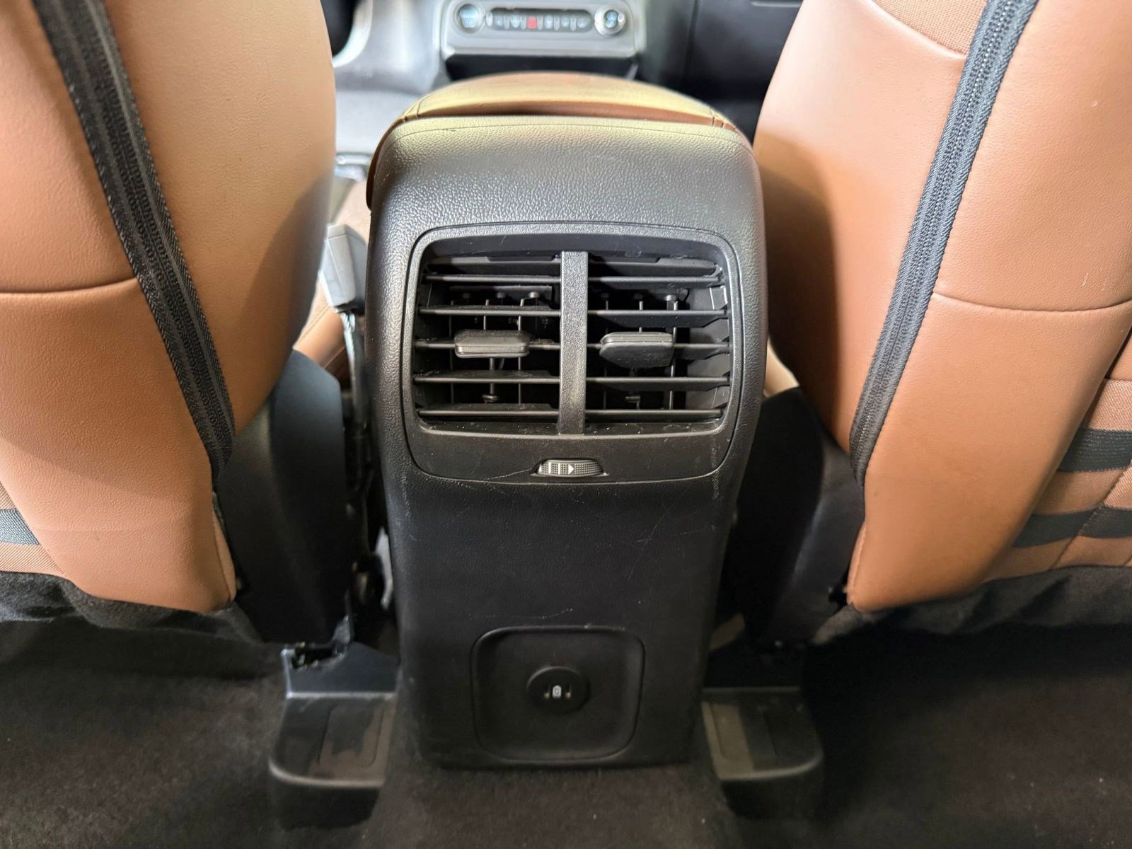 Certified 2025 Ford Bronco Sport Outer Banks w/ Outer Banks Tech Package+ AWD/4WD image 24