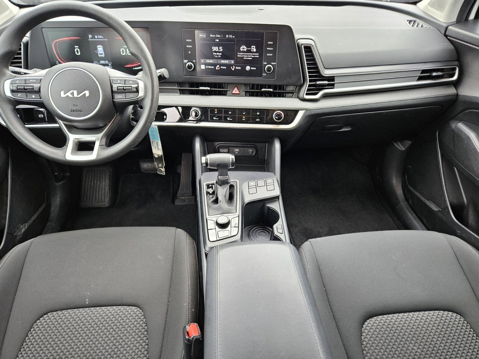 Used 2024 Kia Sportage LX image 15