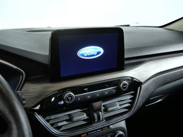 Certified 2020 Ford Escape Titanium w/ Titanium Premium Package 2.0 AWD/4WD image 20