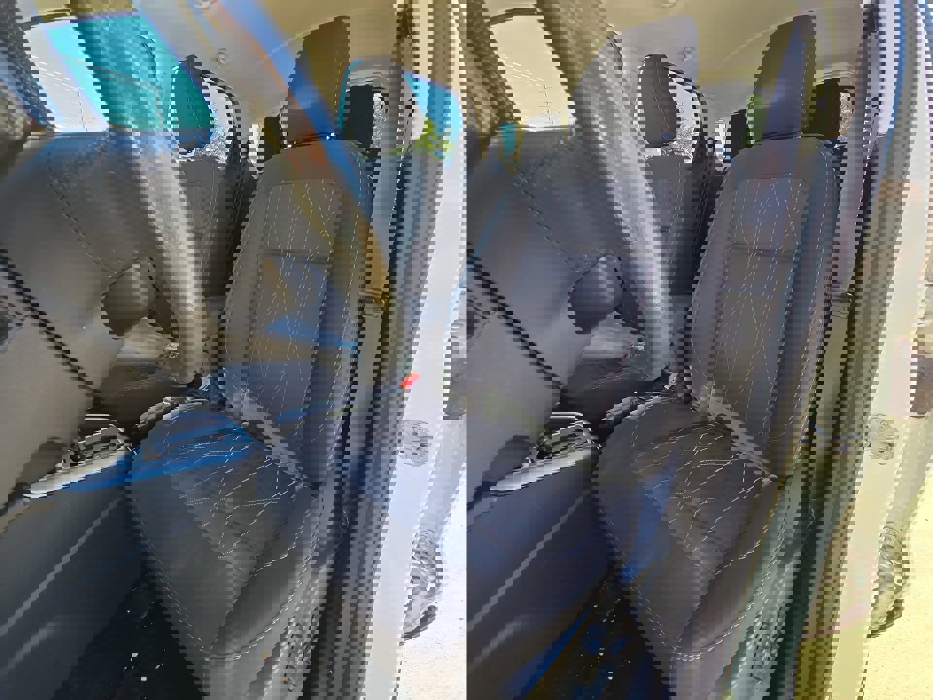 Certified 2019 Ford EcoSport SE image 11