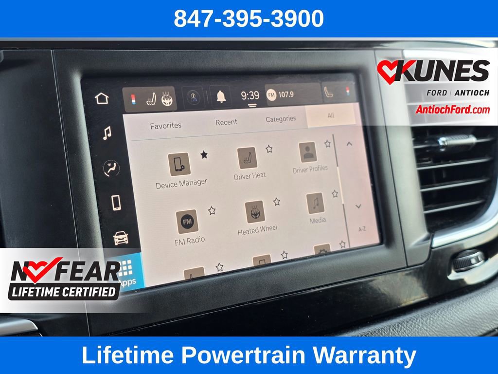 Used 2023 Chrysler Voyager LX image 48