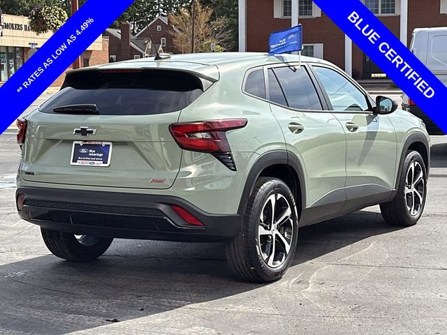 Used 2024 Chevrolet Trax RS w/ Sunroof Package FWD image 3
