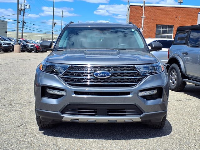 Certified 2023 Ford Explorer XLT w/ Equipment Group 202A AWD/4WD image 24