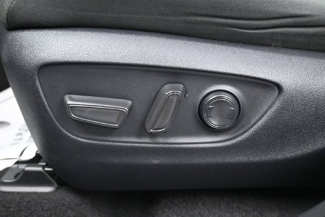 Used 2025 Toyota RAV4 XLE w/ Weather Package AWD/4WD image 12
