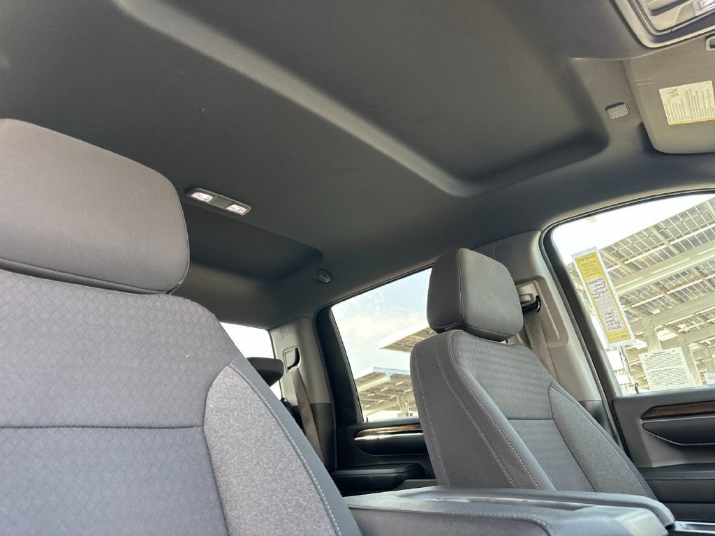 Used 2024 Chevrolet Silverado 2500 LT AWD/4WD image 16