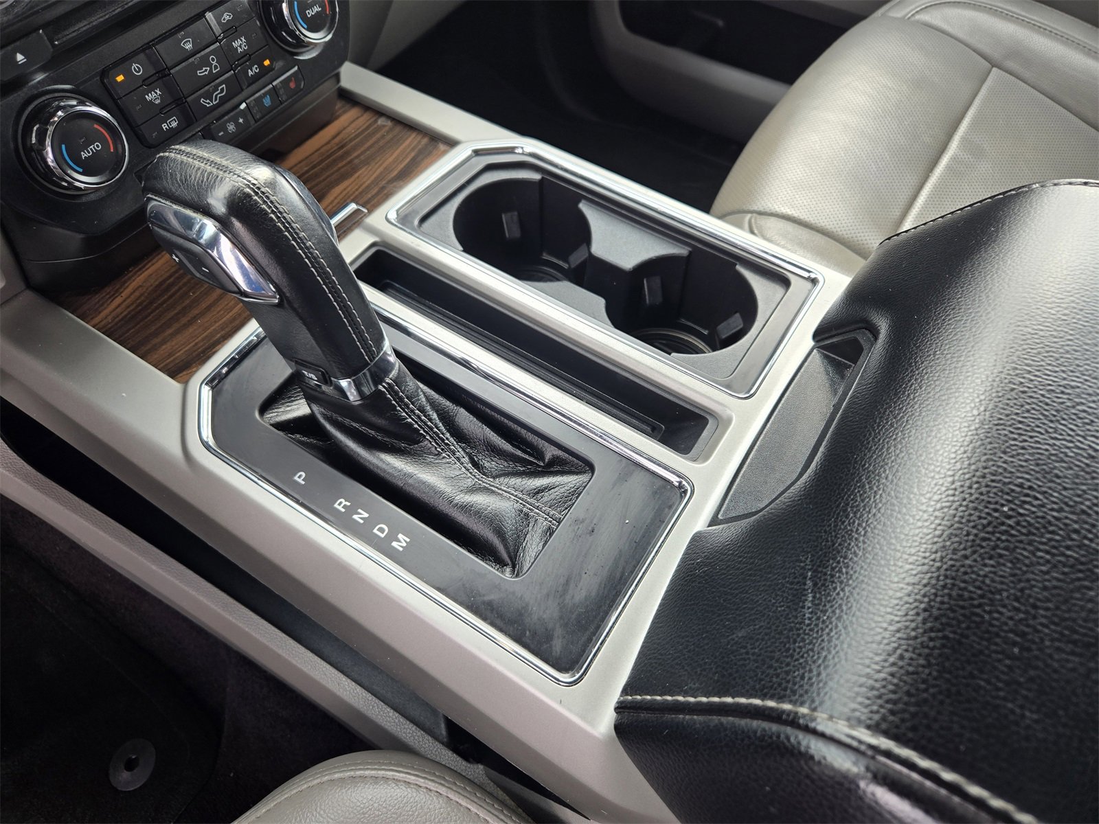 Certified 2017 Ford F150 Lariat image 18