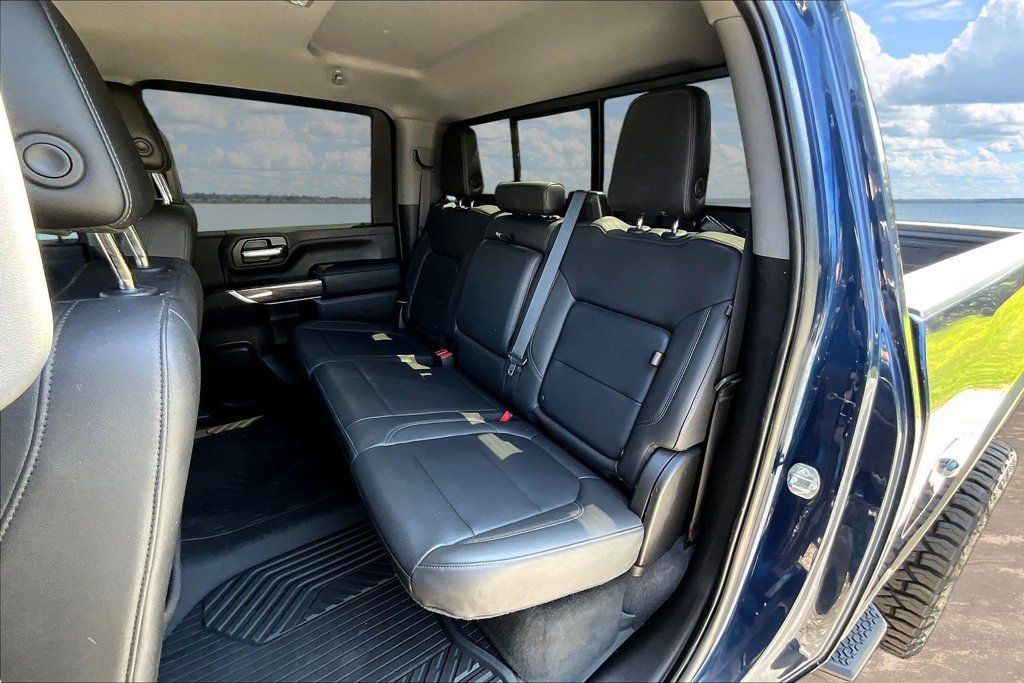 Used 2023 Chevrolet Silverado 3500 LTZ AWD/4WD image 25