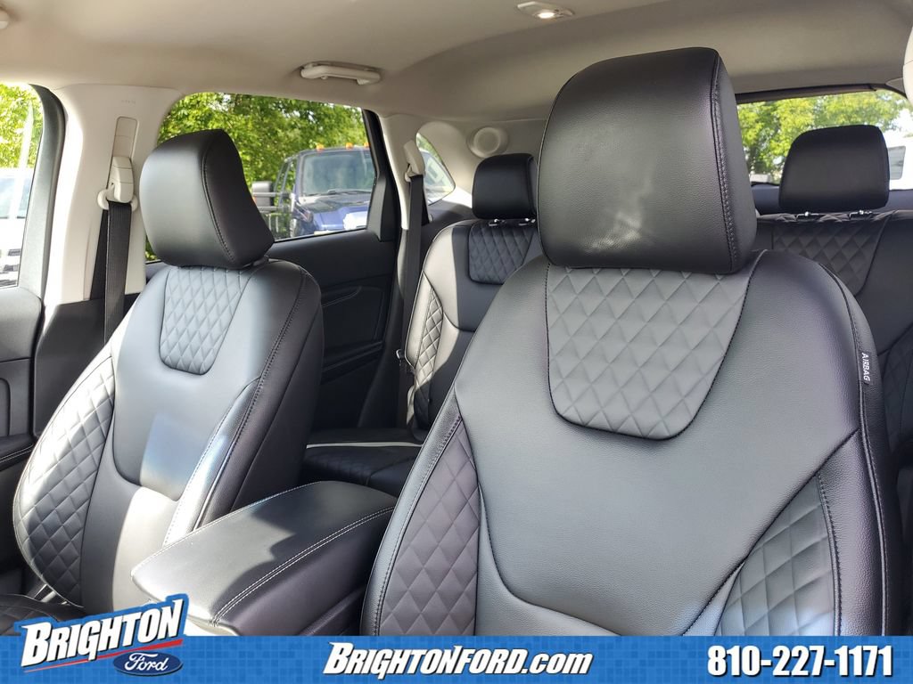 Certified 2024 Ford Edge Titanium AWD/4WD image 11
