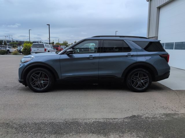 Certified 2025 Ford Explorer ST AWD/4WD image 6