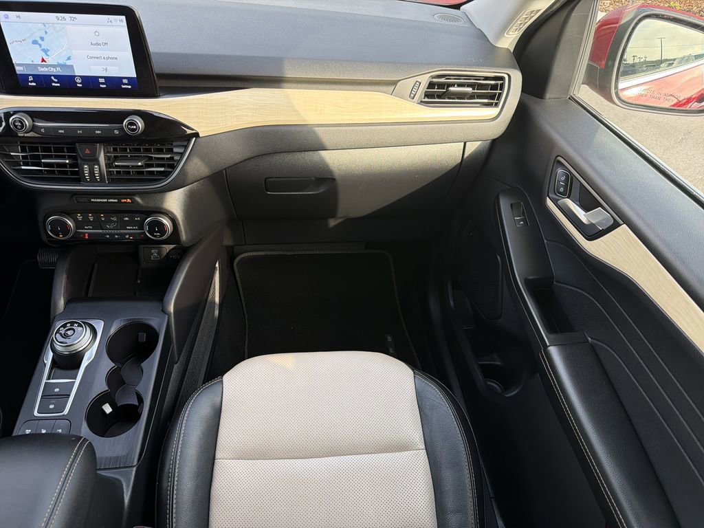 Certified 2022 Ford Escape Titanium w/ Titanium Elite Package image 13