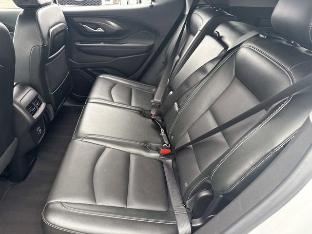 Used 2024 GMC Terrain SLT image 16