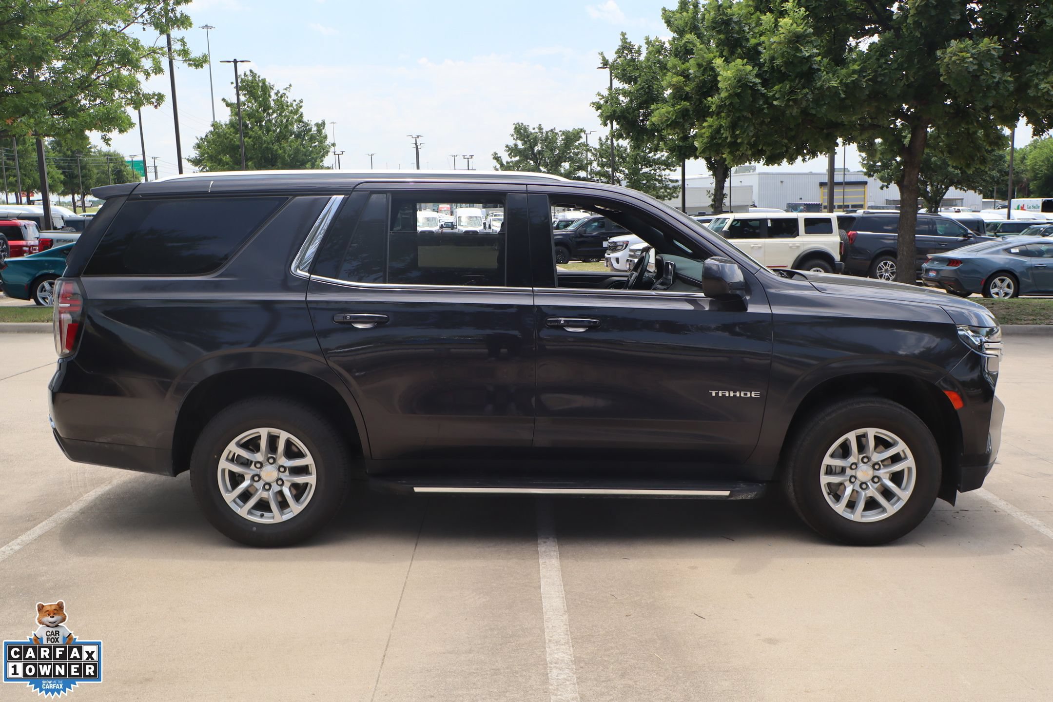 Used 2024 Chevrolet Tahoe LT AWD/4WD image 2