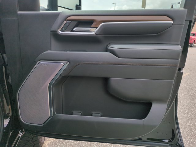 Used 2024 Chevrolet Silverado 2500 High Country w/ High Country Premium Package AWD/4WD image 35
