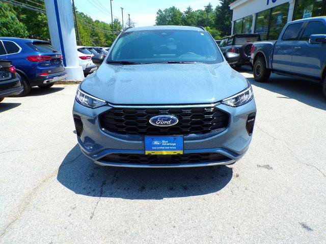 Certified 2023 Ford Escape ST-Line w/ Tech Pack #1 AWD/4WD image 2