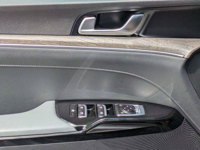 Used 2022 Kia K5 EX FWD image 12