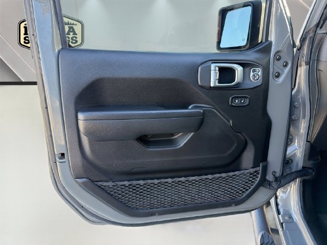 Used 2022 Jeep Wrangler Unlimited Sport AWD/4WD image 23