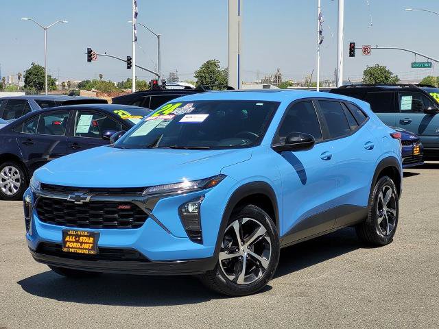 Used 2024 Chevrolet Trax RS w/ Sunroof Package FWD image 8
