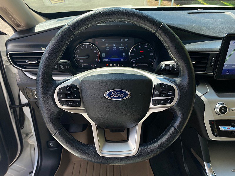 Certified 2022 Ford Explorer XLT w/ Equipment Group 202A AWD/4WD image 21
