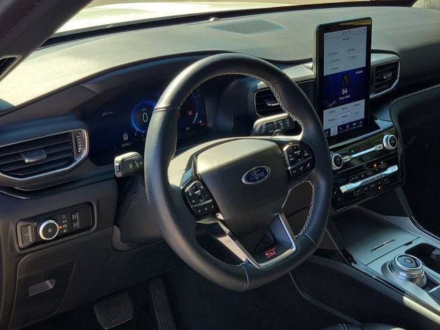 Certified 2023 Ford Explorer ST w/ Equipment Group 401A AWD/4WD image 9