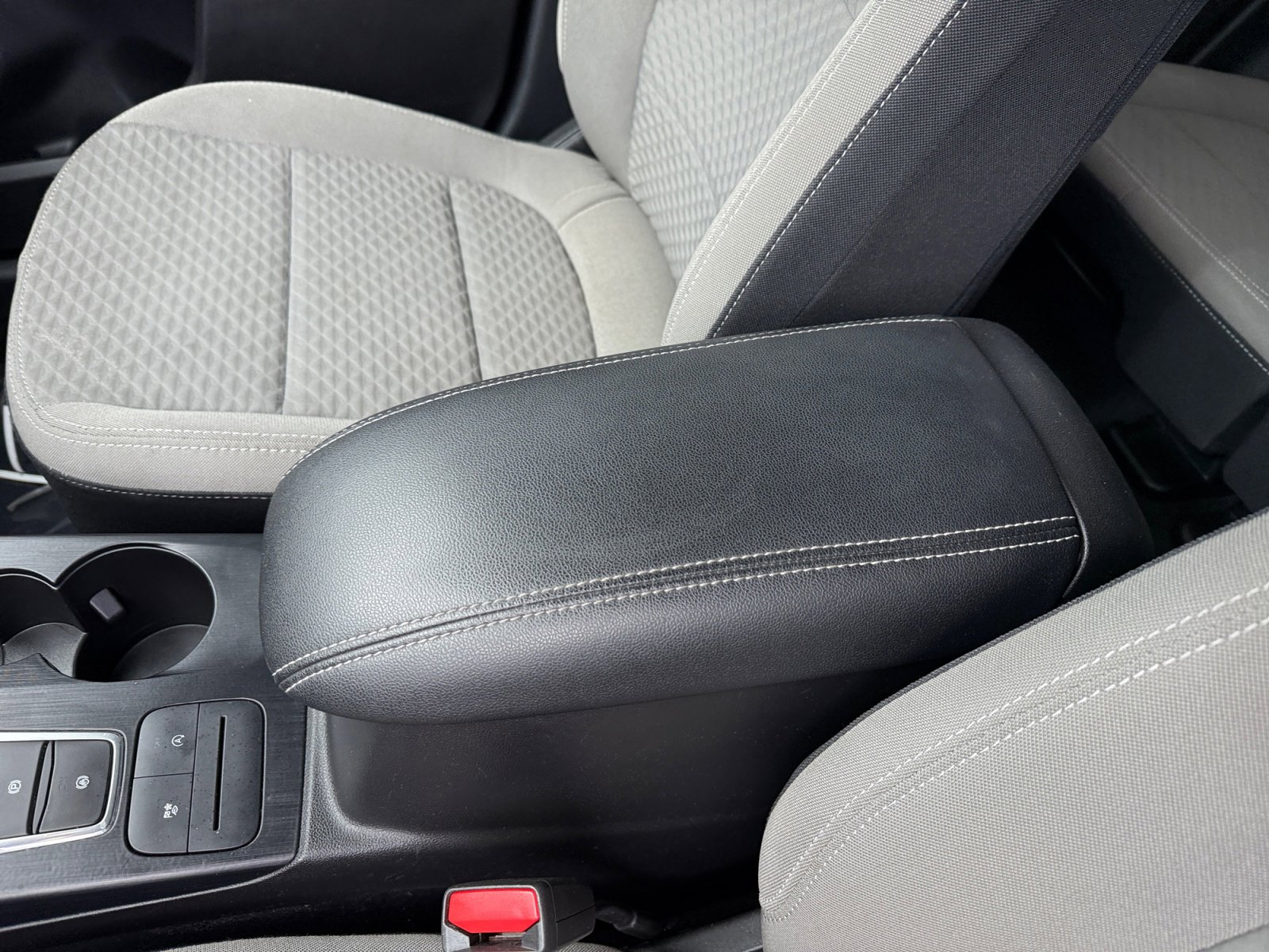 Certified 2022 Ford Escape SE image 14