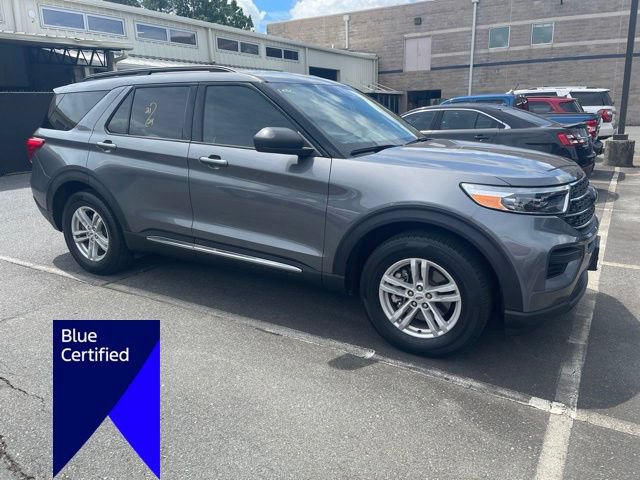 Certified 2024 Ford Explorer XLT RWD image 2