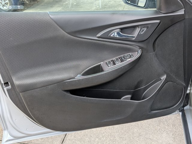 Used 2021 Chevrolet Malibu LT FWD image 13