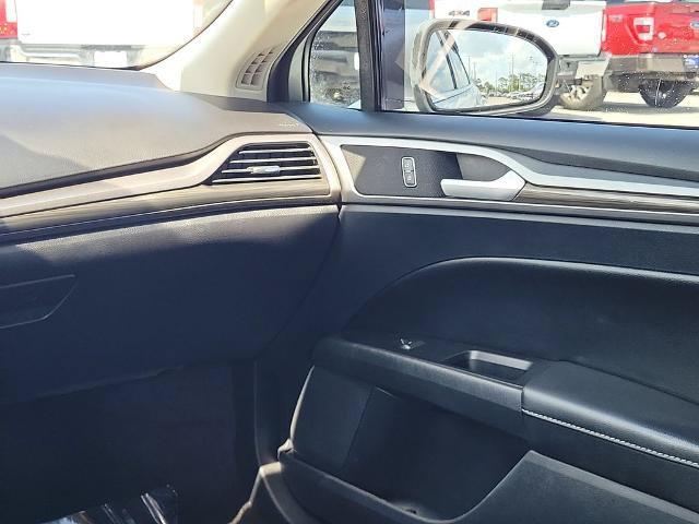 Certified 2020 Ford Fusion SEL FWD image 15