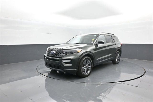 Certified 2022 Ford Explorer XLT w/ Equipment Group 202A