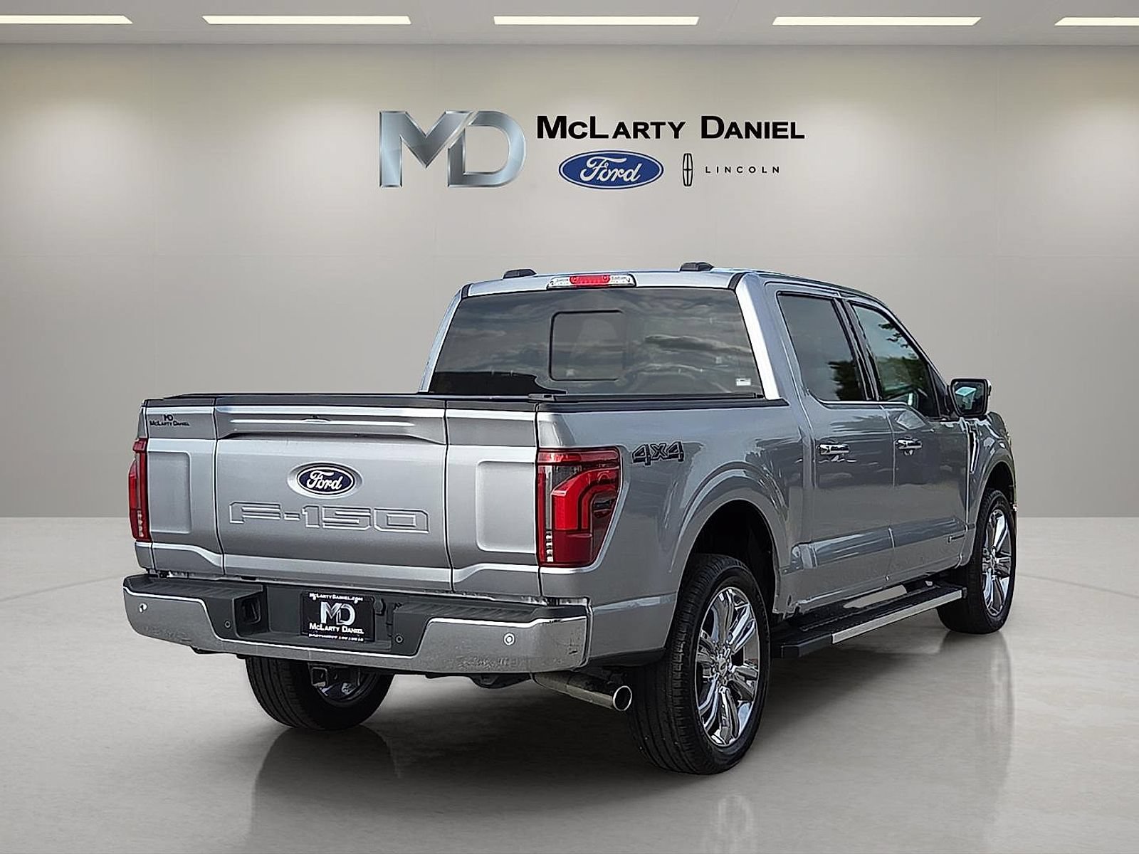 Certified 2025 Ford F150 Lariat w/ Equipment Group 502A High AWD/4WD image 5
